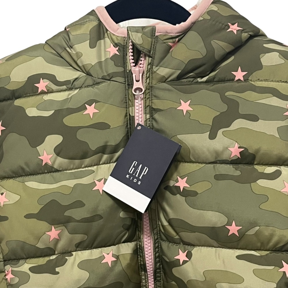 NWT Gap Kids Hooded Puffer Jacket Coat‎ Girls Large Primaloft Camo Pink Stars - Picture 3 of 11